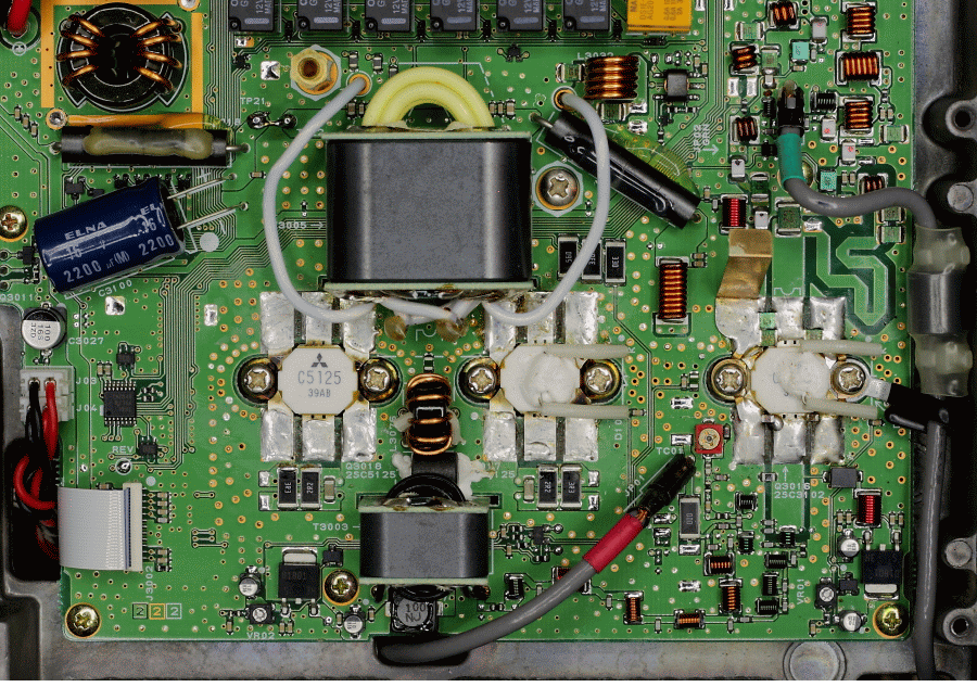 Yaesu FT897 (D)>